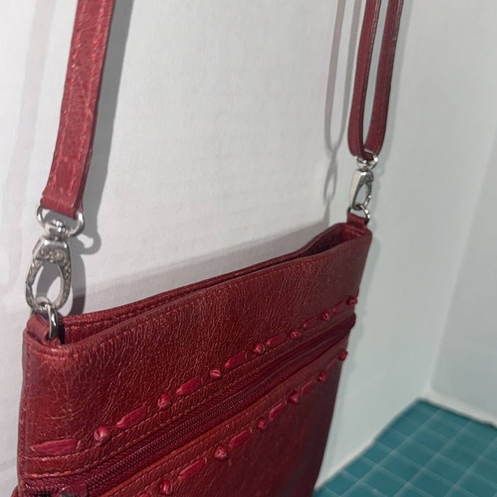 Brighton Red 100% Leather Small Crossbody Bag Everyday Wear 7.5” Wx 6.5”Hx 1” D - Picture 8 of 11